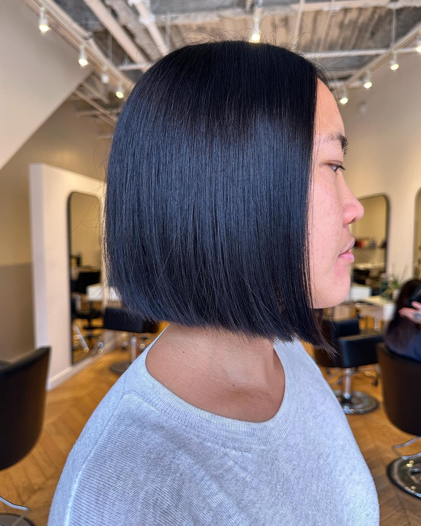 A-Line Bob⚡️#cut and #style by @zacharymanninghair #hair #haircut #hairstyle #razorcut #bob #razorcuts #alinebob #onelengthbob #bobhaircut #straighthair #oribe #hotd #hairgoals #hairenvy #hairinspo #hairinspiration #hairideas #williamsburg #brooklyn 