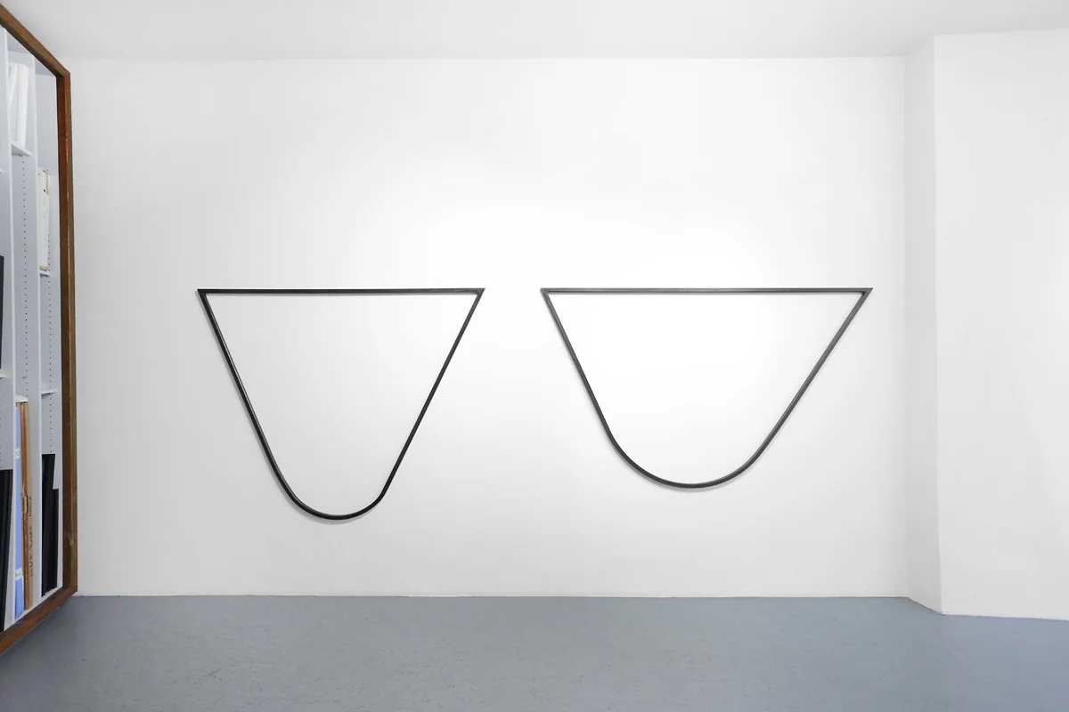 HOLE // installation view 2018 // various sizes steel Utopians & Playgrounds @ Galerie Burster Photo: Silke Briel