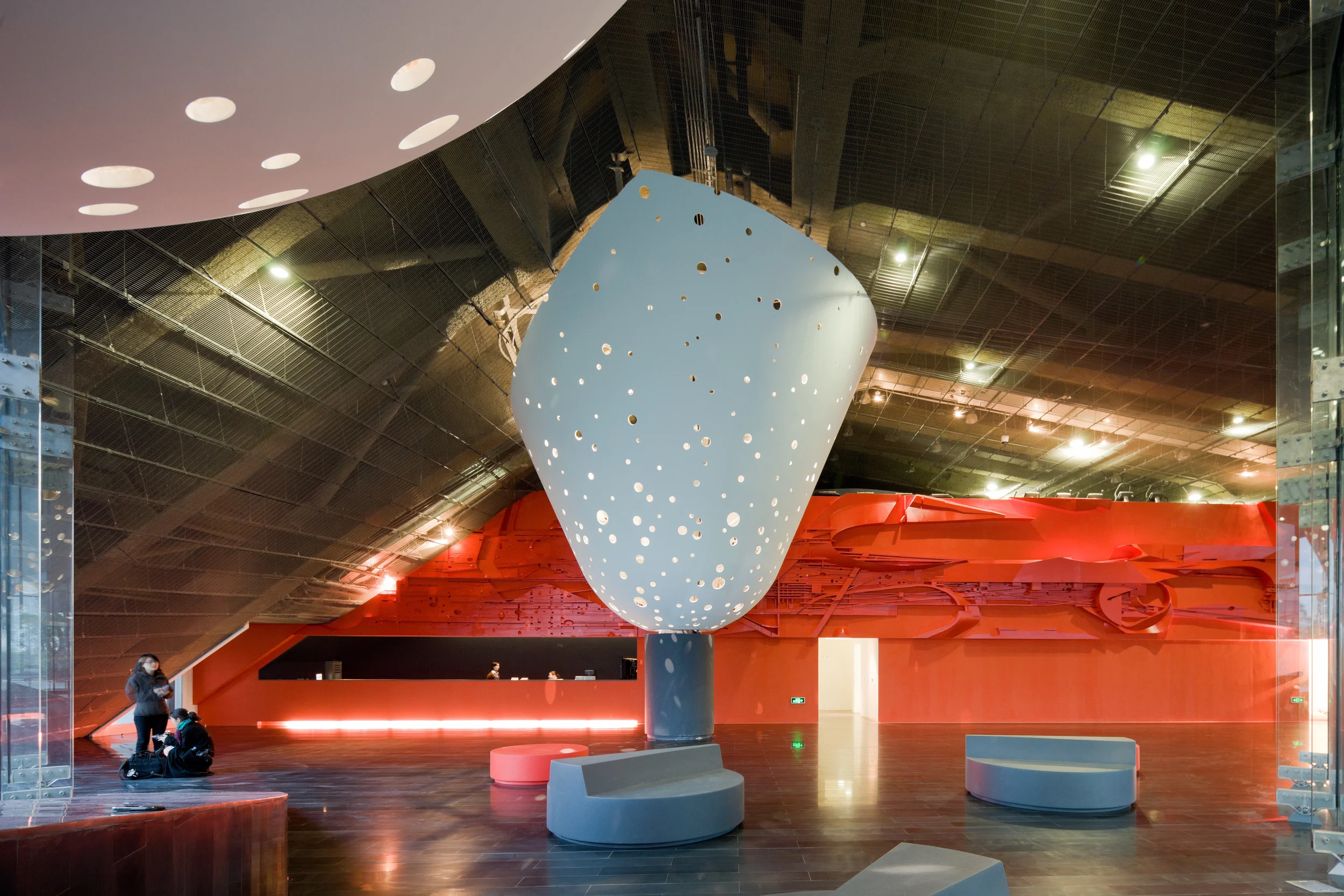 Morphosis GG 10-10 3682.jpg