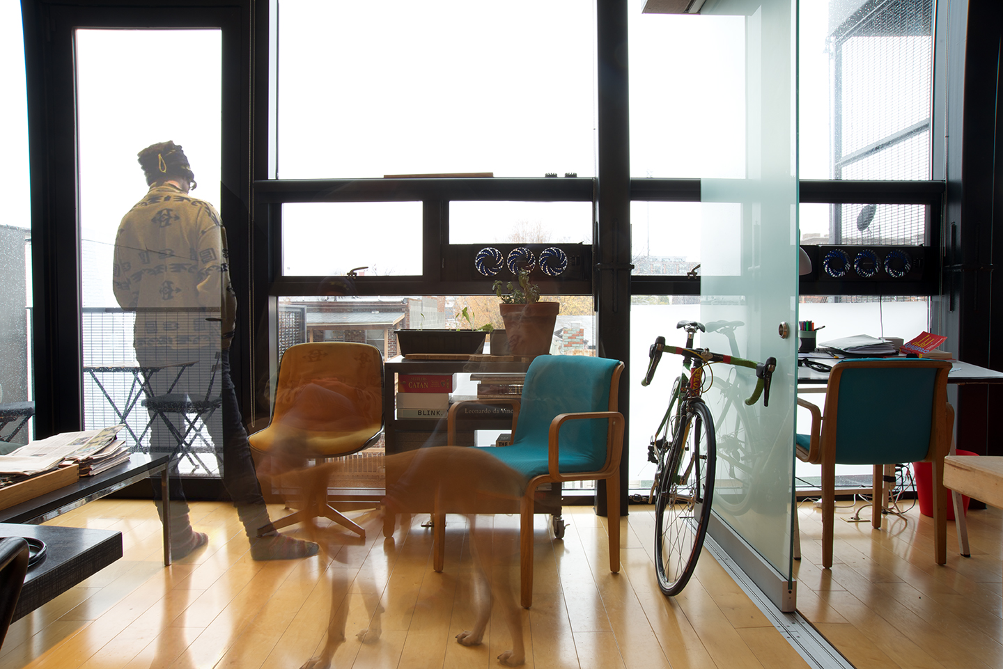 Meanwhile at the Archotus office: one room, endless possibilities