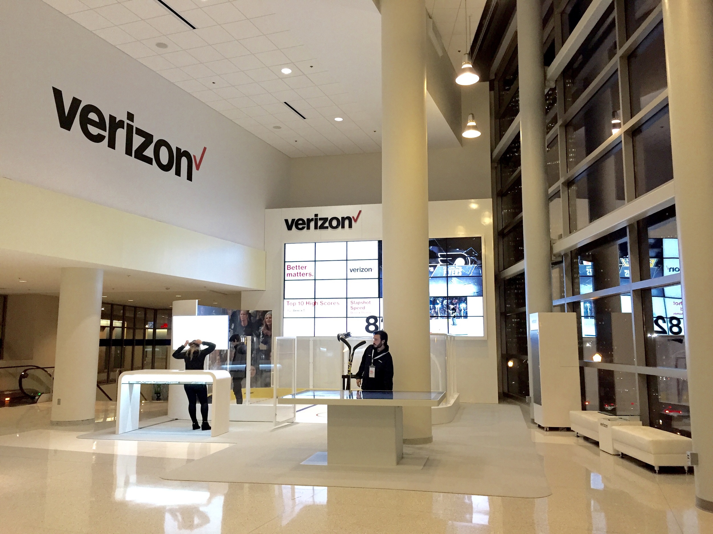 Verizon Consol Center Fan Zone