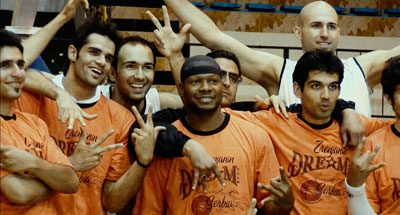Kevin Sheppard, team captain: surrounded by his Iranian players and Zoran the Serb