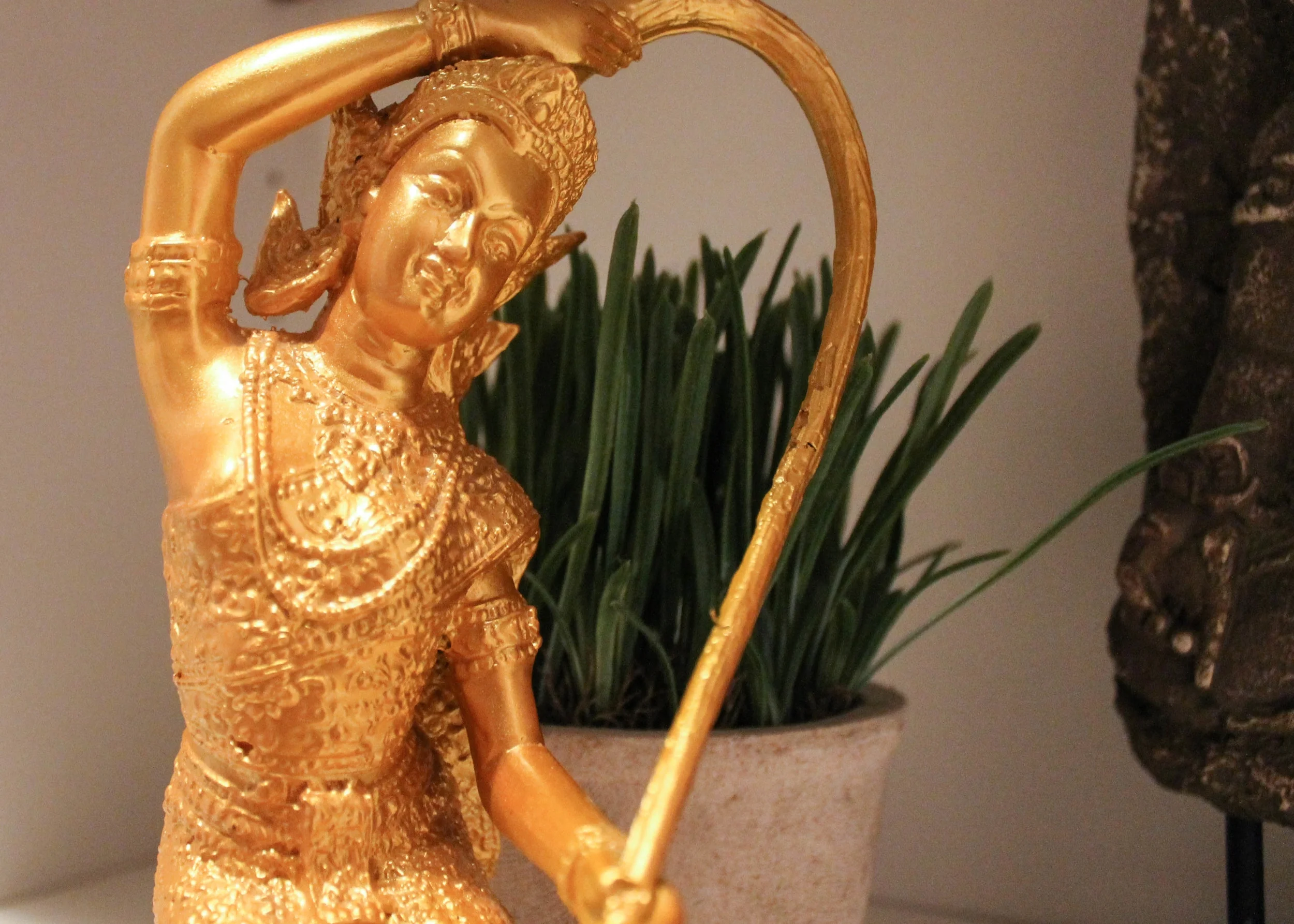 Thai Mother Earth - Prha Mae Thorani