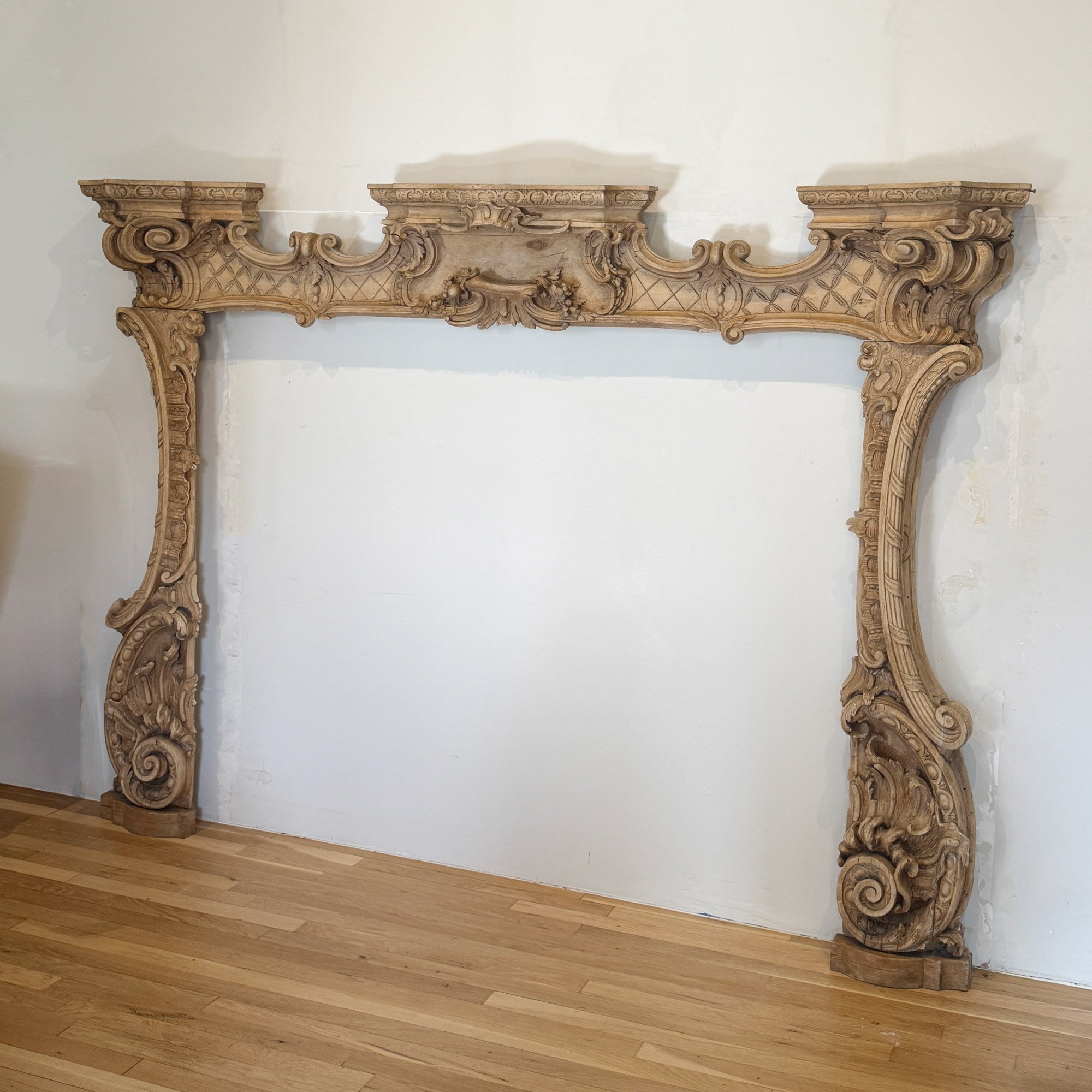 6147_mantle-3.jpg