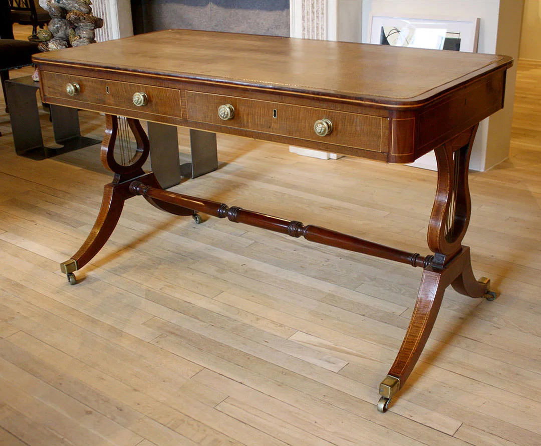 7672_Trestle-Writing-Table-site.jpg