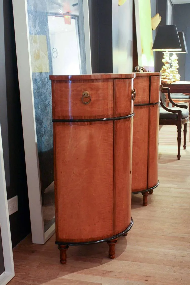 7747_Demilune_Cabinets5_l.jpeg