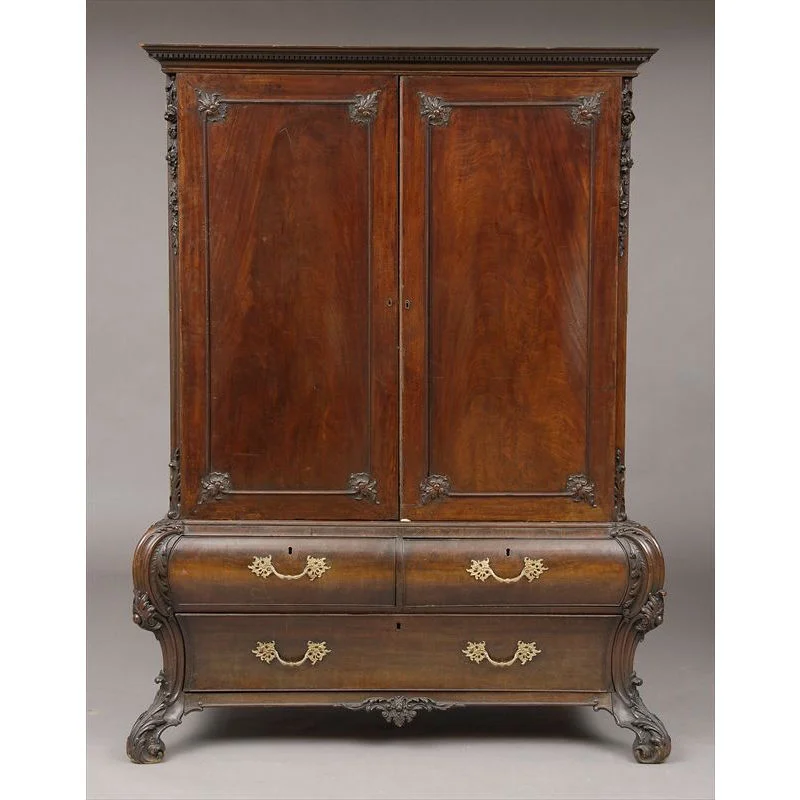 9603_Chippendale_Mahogany_Clothes_press_Site.jpg