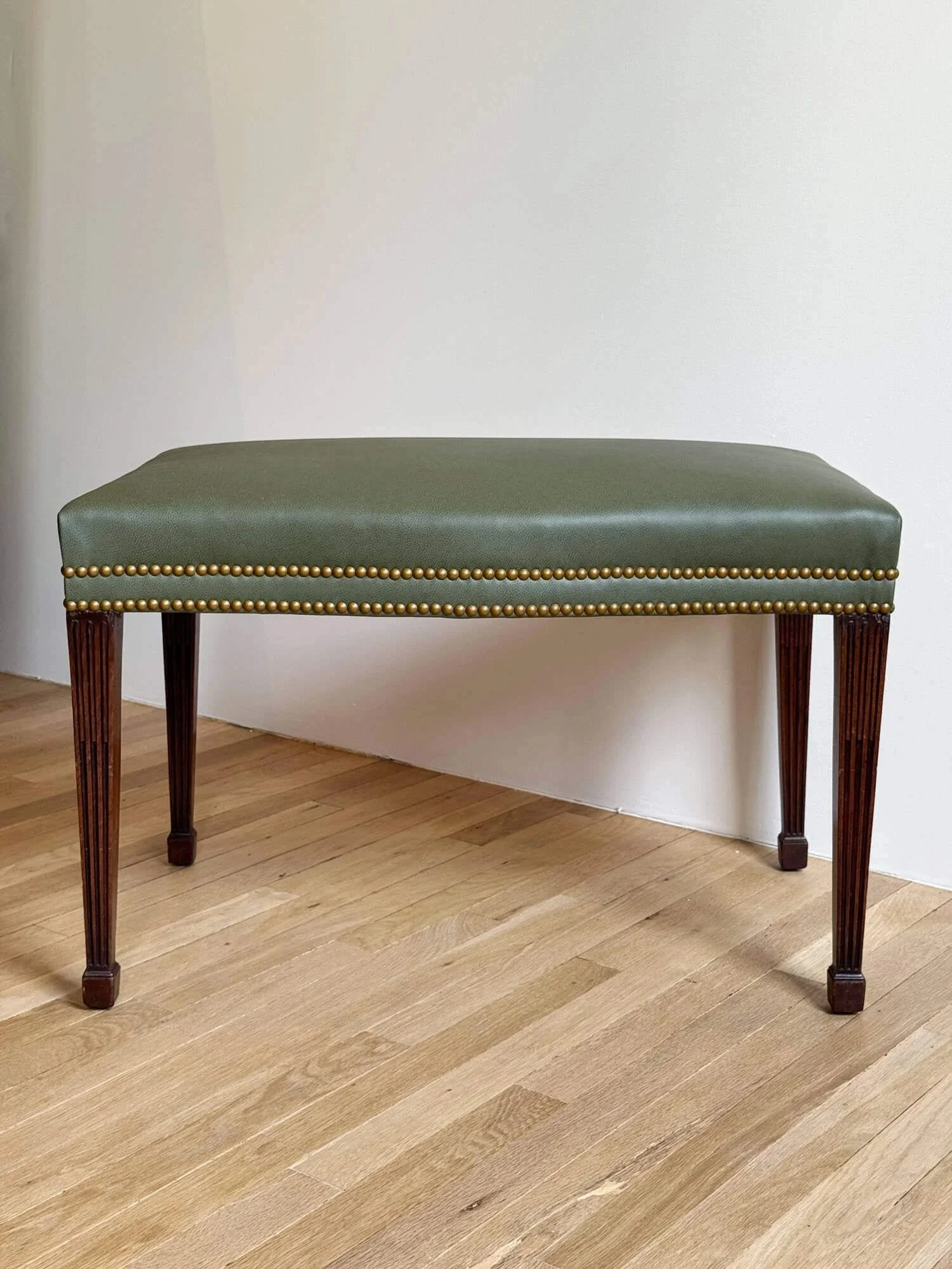 Hepplewhite Mahogany Bench