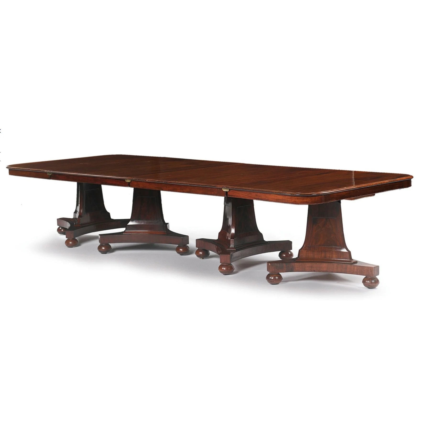 7781_Site Regency Dining Table.jpg