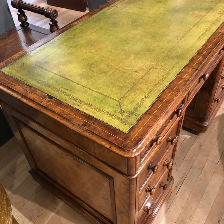06M_Writing-table-site-top.jpg