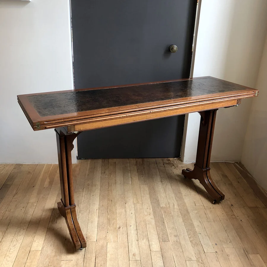 2189_Jansen-Table-Site.jpg