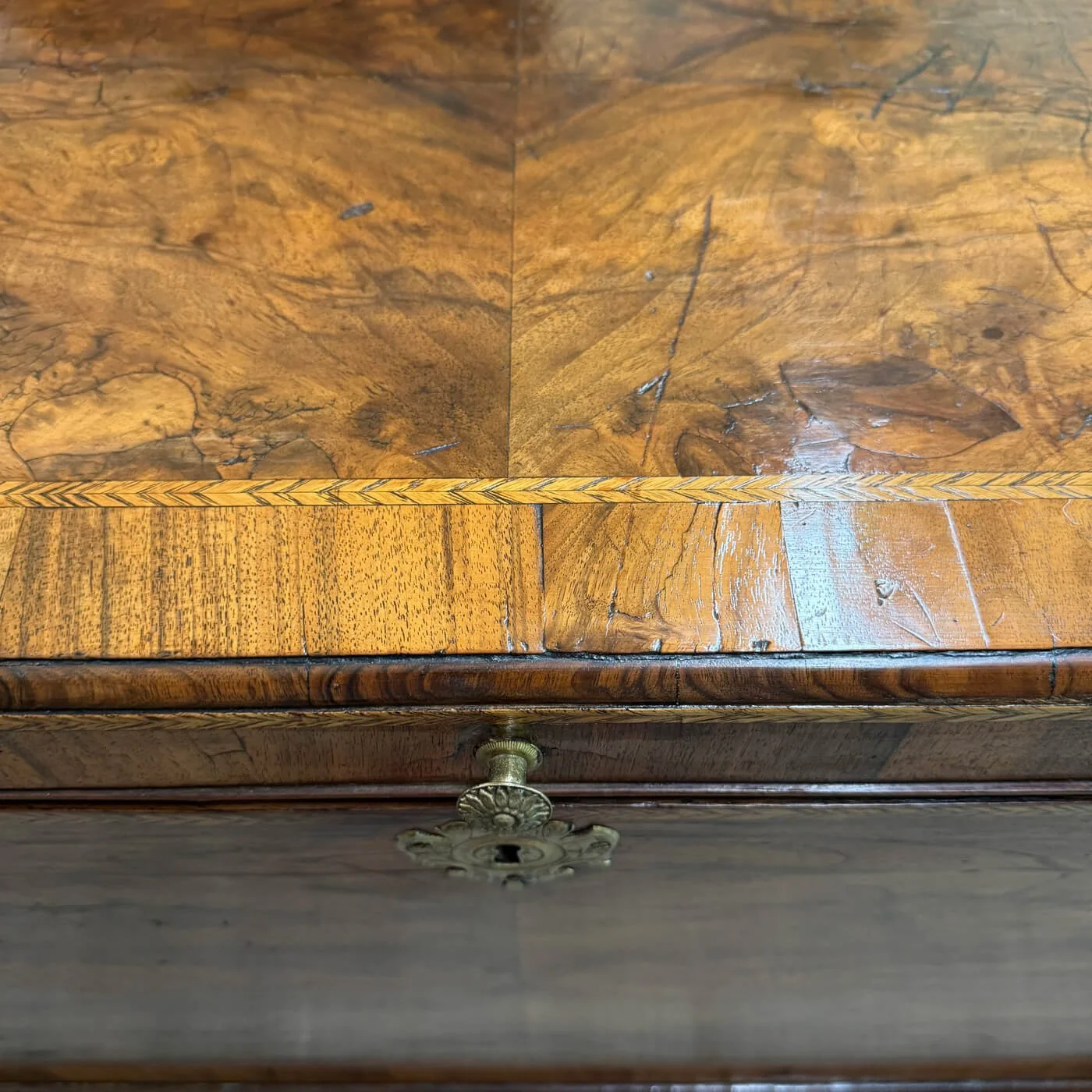101_coffer-detail.jpg