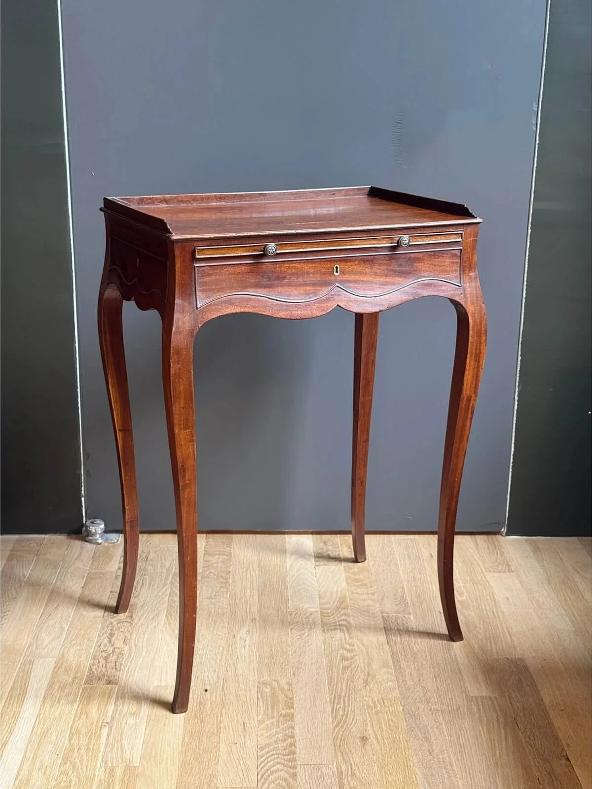 Hepplewhite Small Writing Table