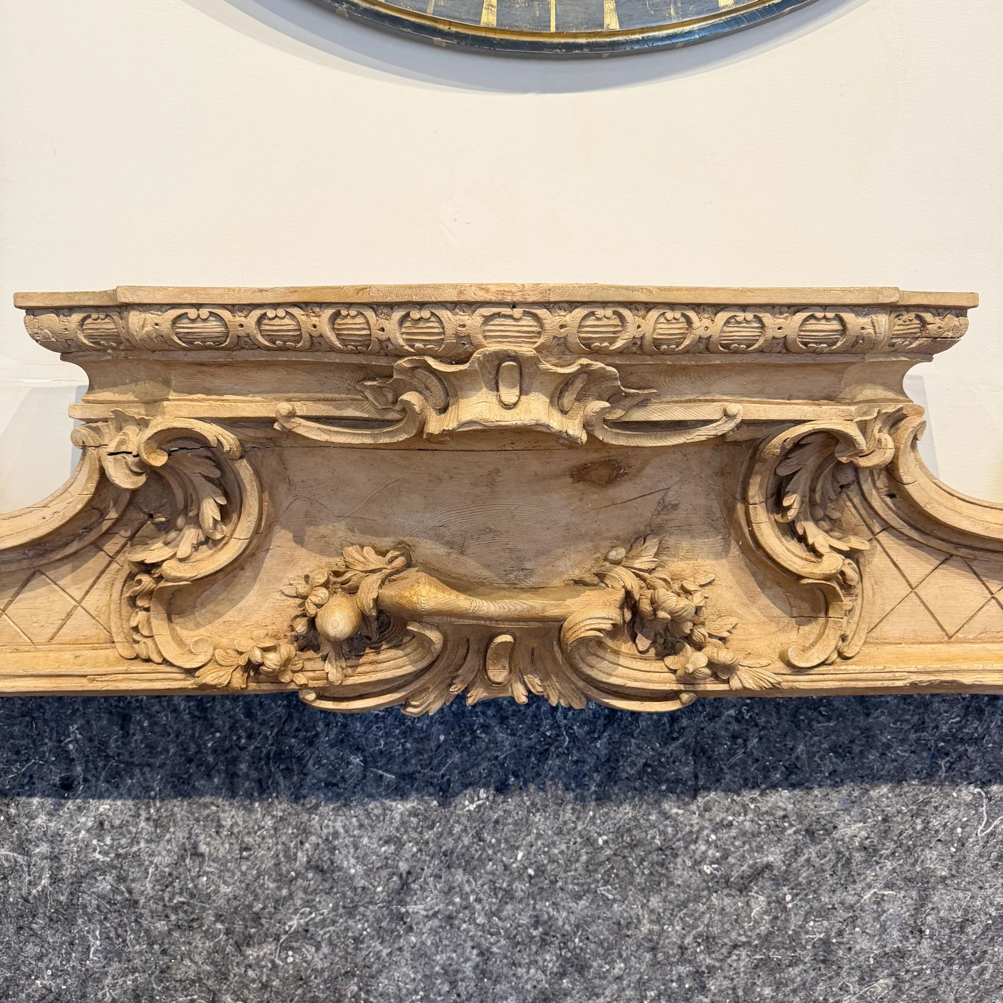 6147_top-mantle.jpg