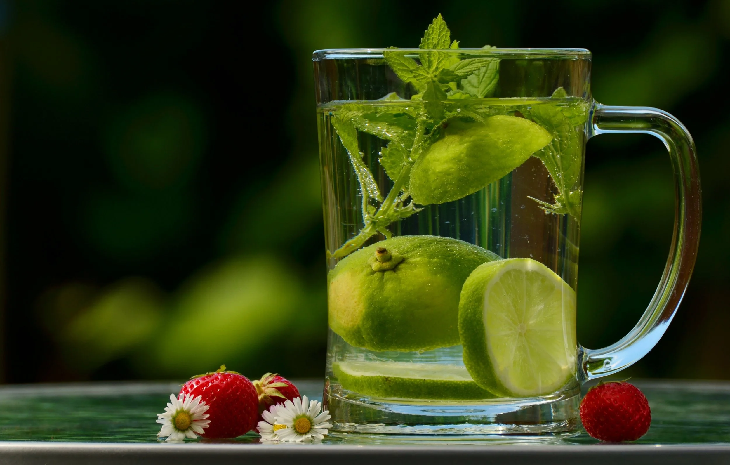 The Truth About Cleanses, Detoxes, & Fasts