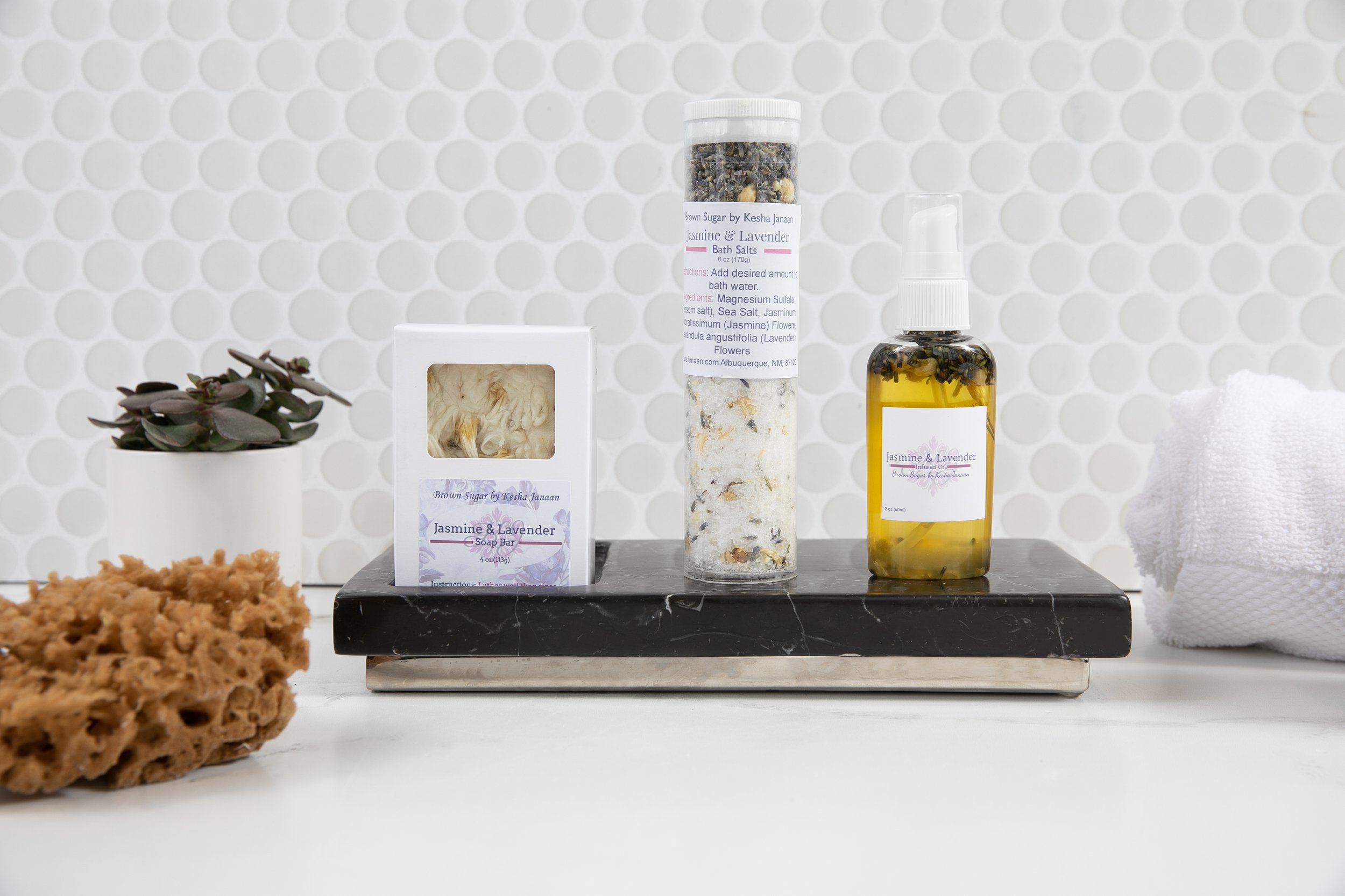 Jasmine & Lavender w: oil Bathroom Scene.jpg