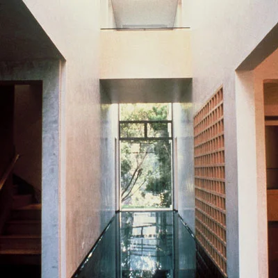 Z011583-R01-011.jpg