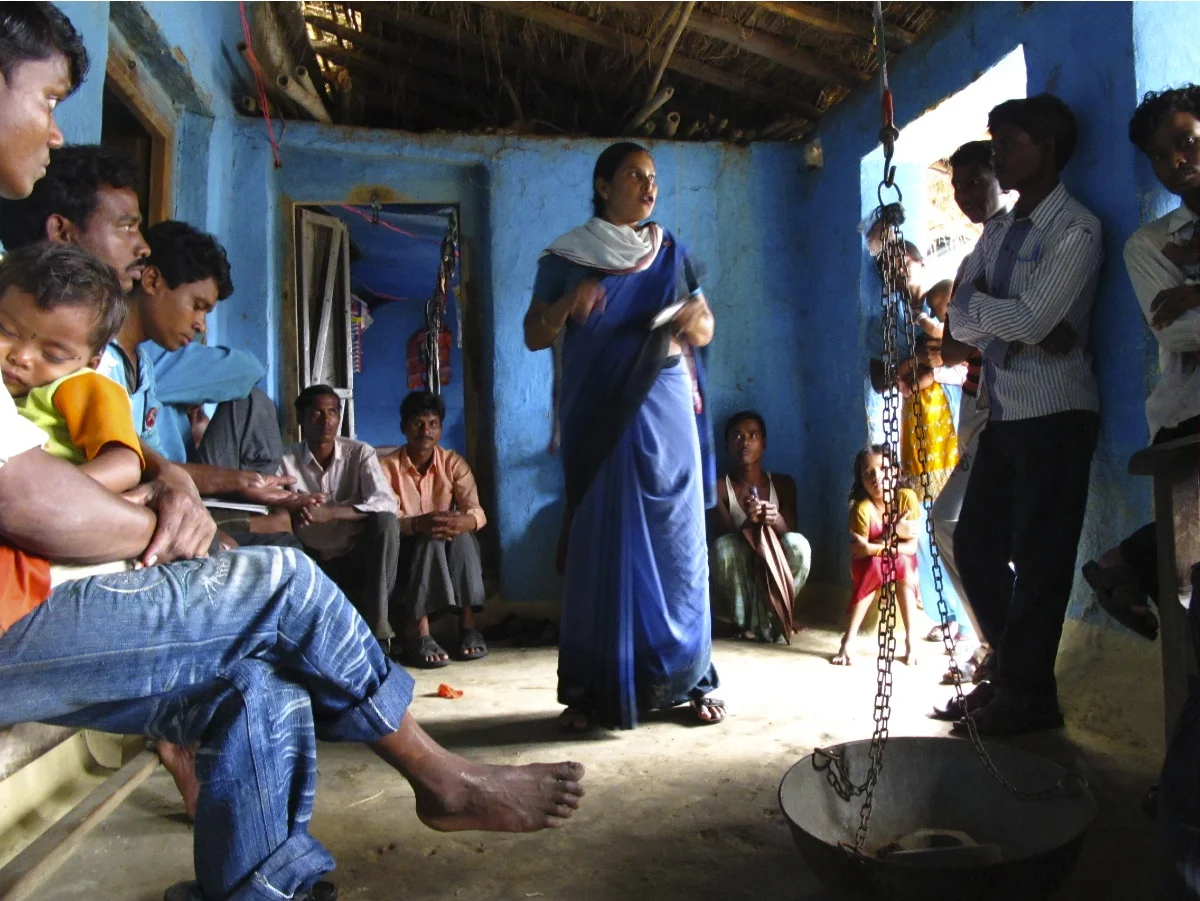 Bhan Sahu, activist, video blogger and single mother urging villagers of Moorpara to speak and act up! She can be heard on cgnetswara.org