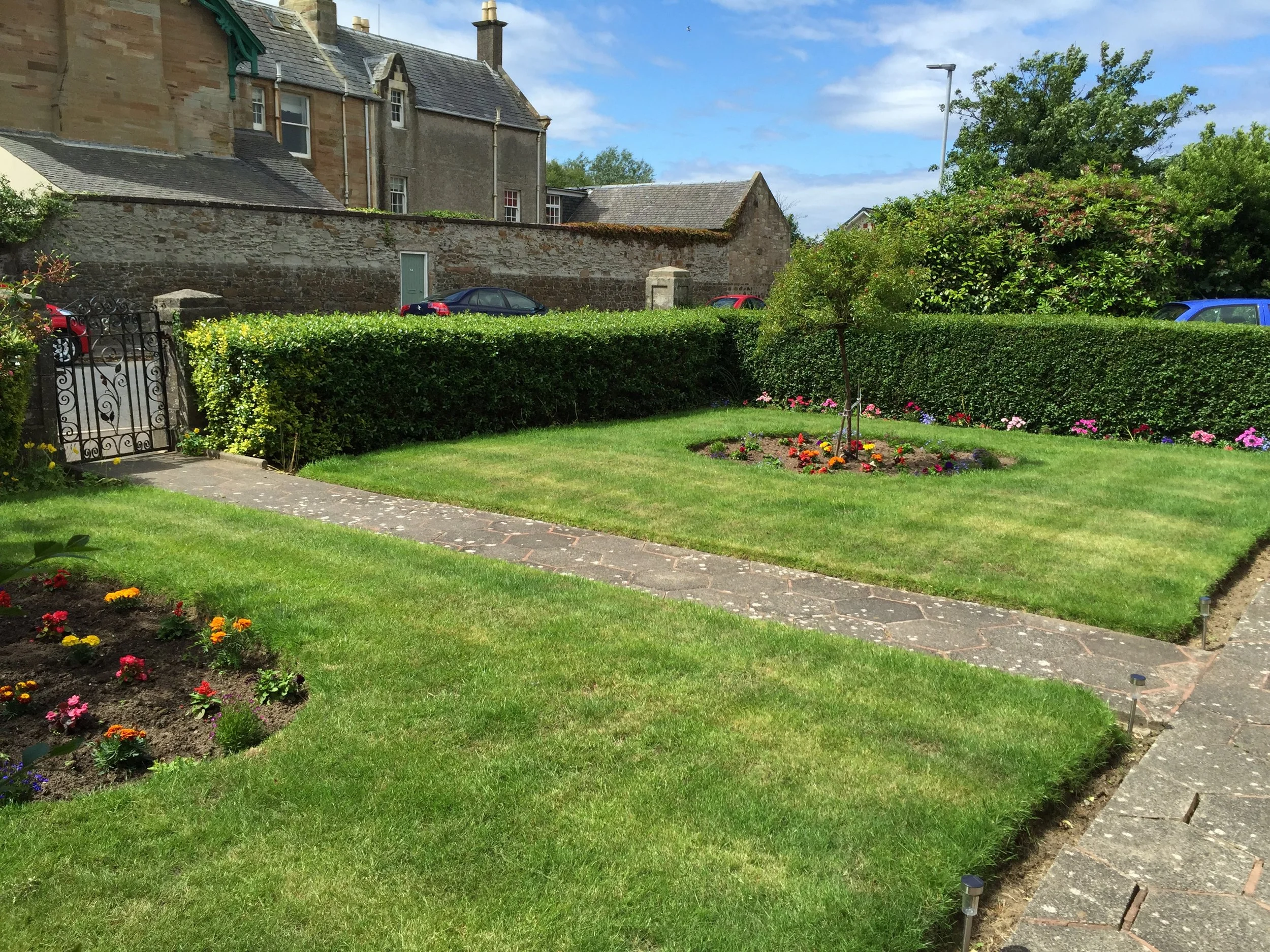 Pet friendly bed & breakfast with large garden in Ayr, Scotland