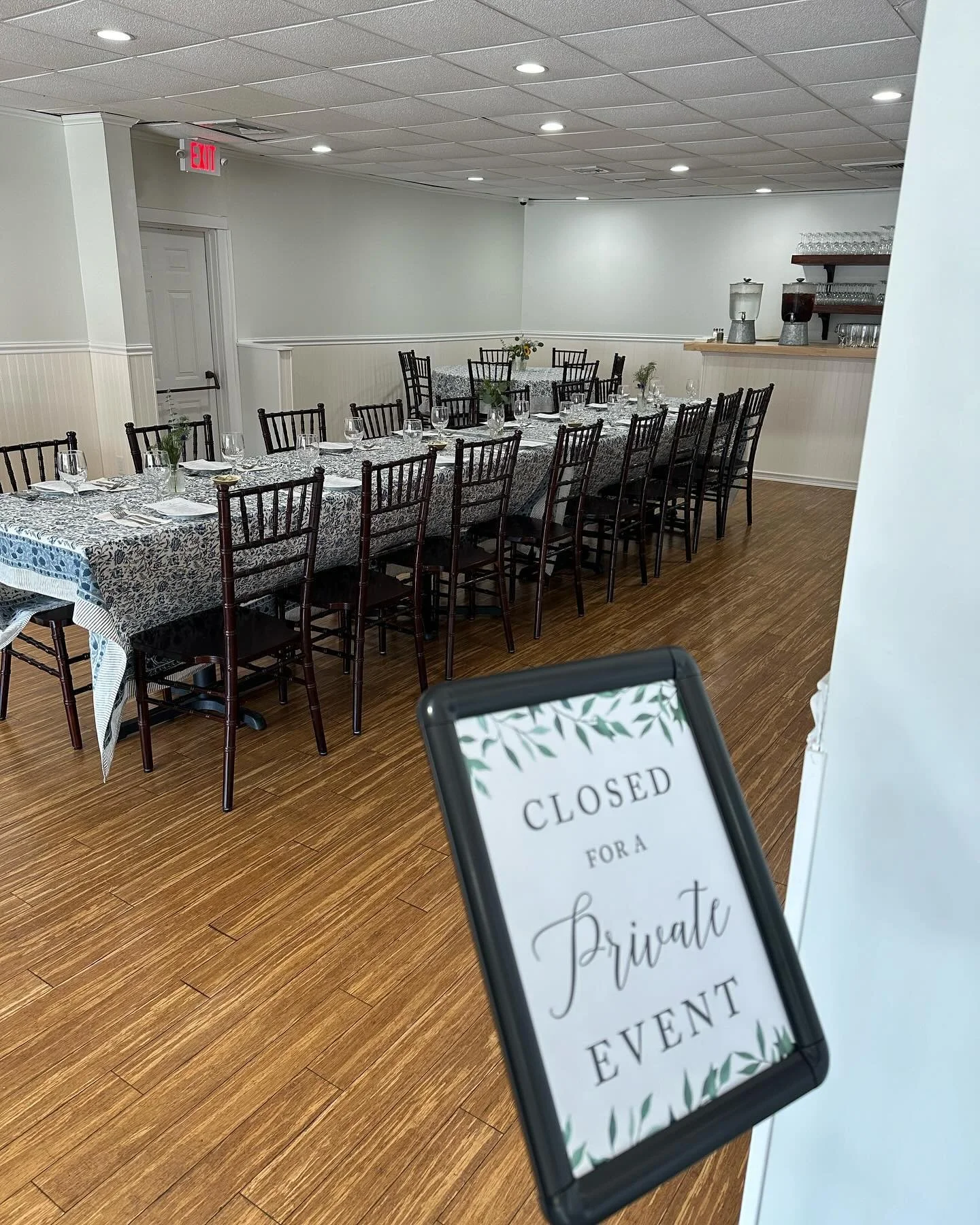 tablescape2.jpg
