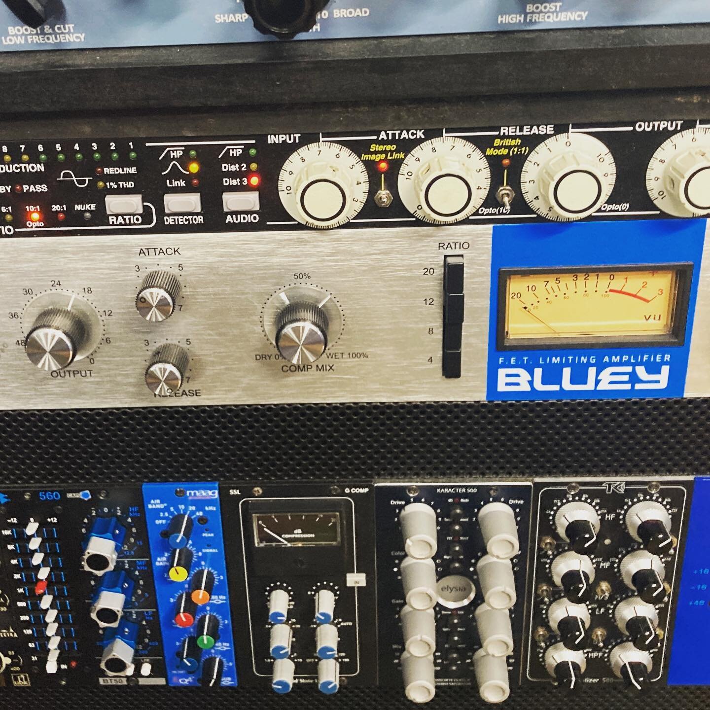 The Bluey! Pretty cool. I&rsquo;ve been using it as a 1st comp at the 4:1/8:1 (2 buttons in) mode for vocals atm and it sounds great whilst recording - adds some bite! Cheers @blacklionaudio