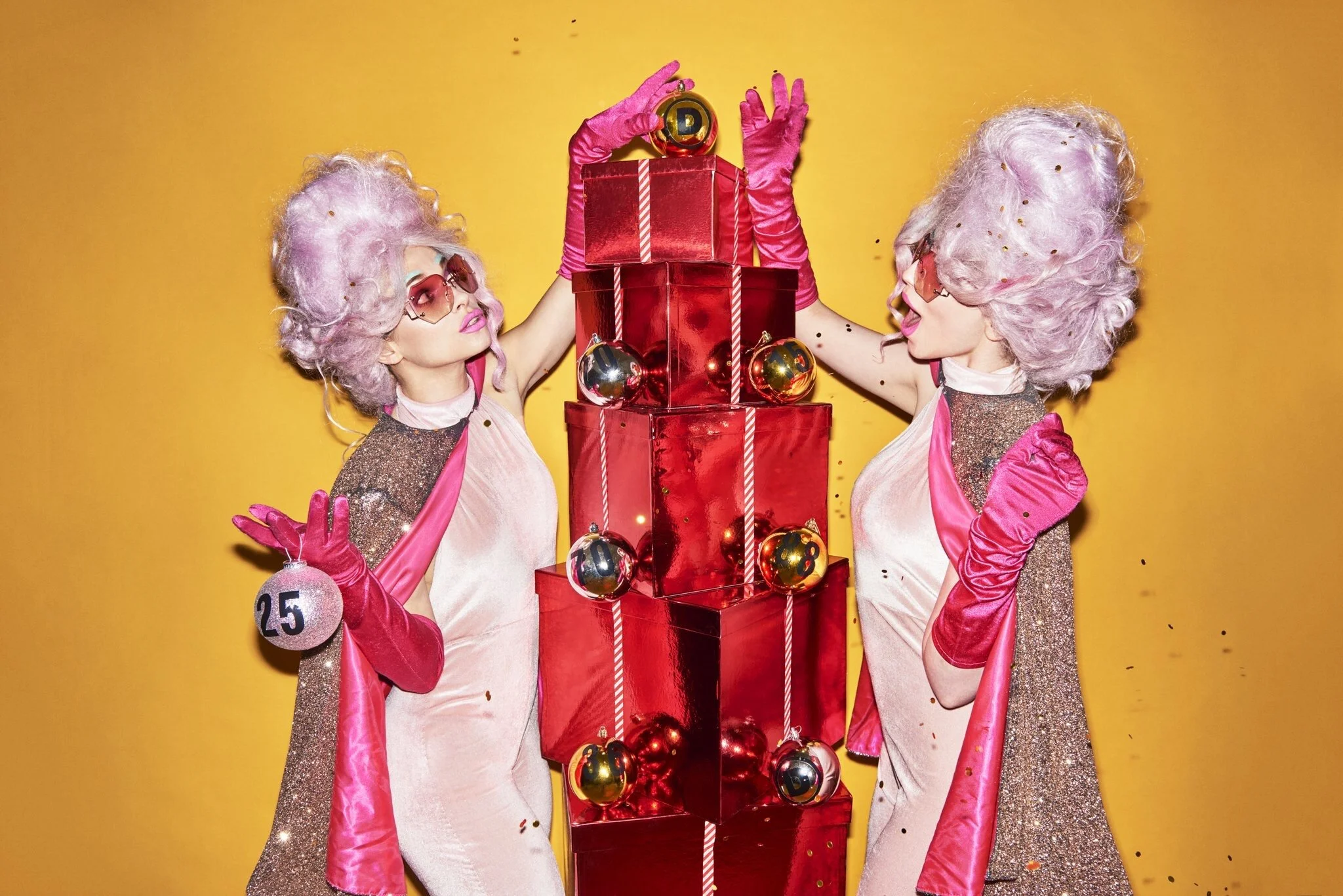 Interactive Dance Clowns for The People Pile x Dabbers Bingo Christmas Shows