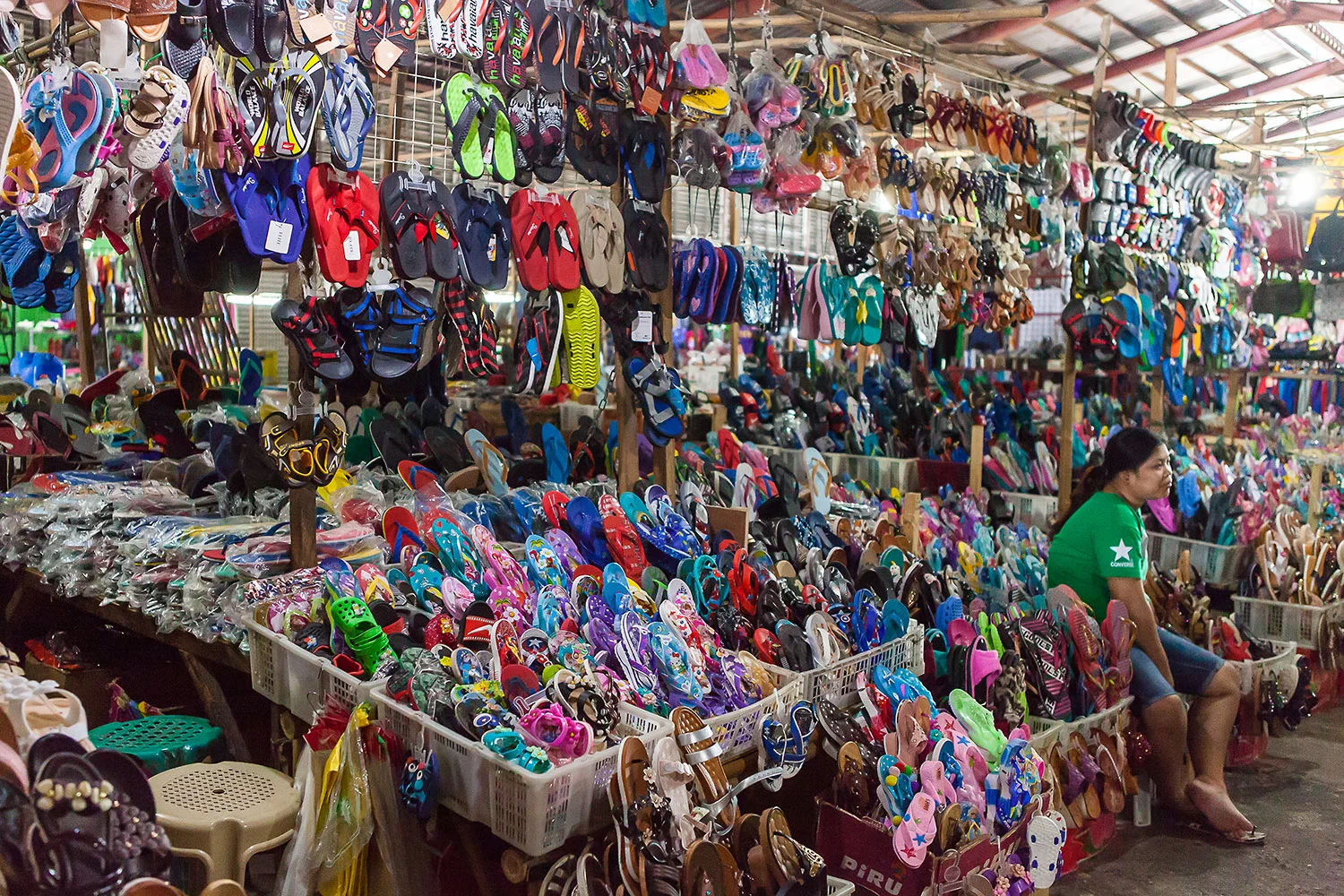 SHOE SHOP