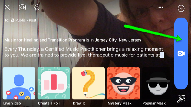 Everything in place? Click Start Live Video. Don’t worry: you’ll have 3 seconds to move your hand out of the way.