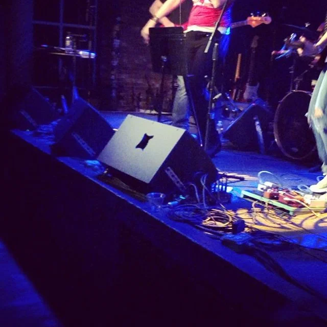 Supported a great cause with @bentufts @hillginny @jasminegmusic (for the invite) #asheardontv @jamminjava was all that. #follow all these people and places for top notch entertainment. #thememusic @thepatriothschoirs