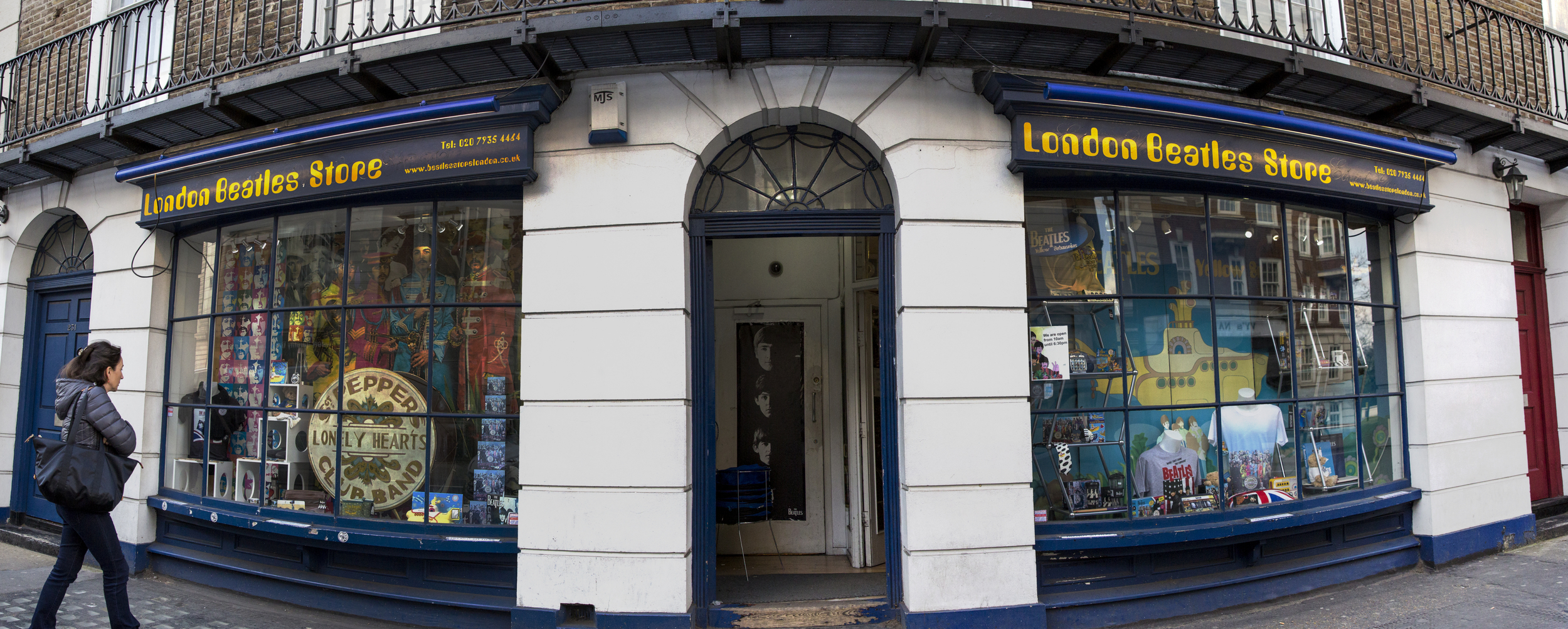 beatles store_Panorama1.jpg