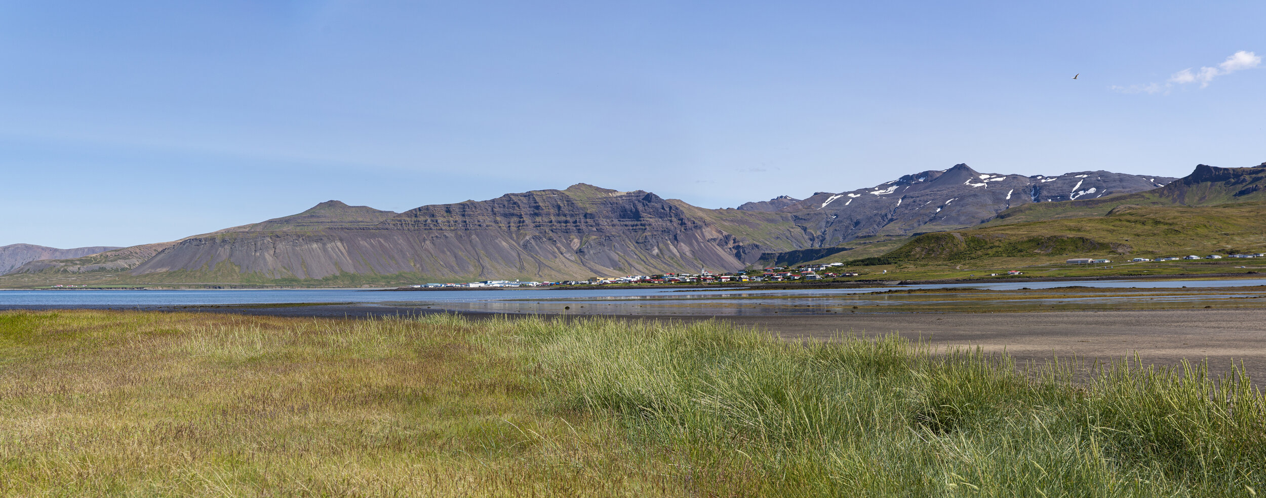 Helgafell_Panorama2.jpg