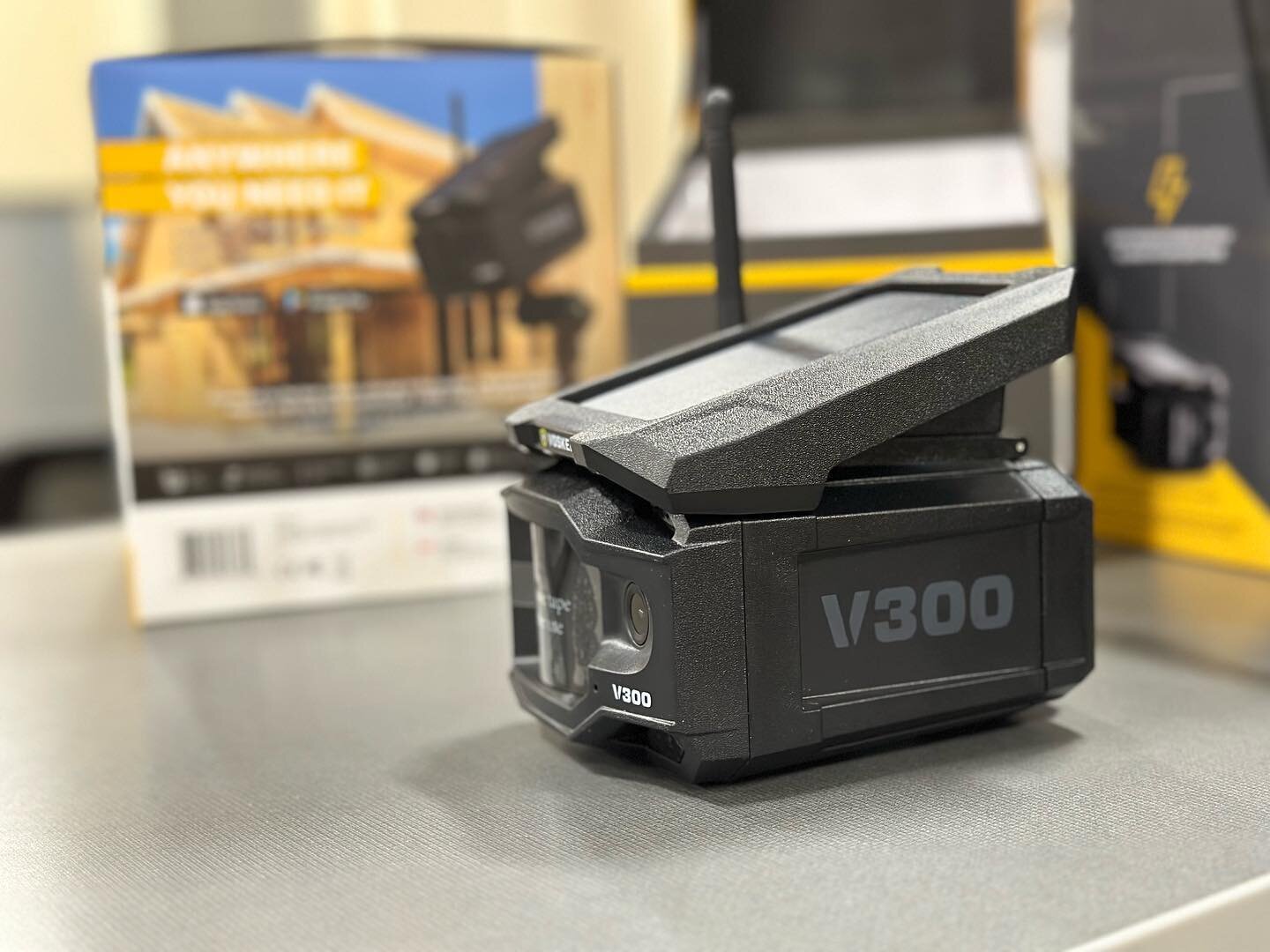 Has anyone seen this???

Just got a &ldquo;Solar Cellular Camera&rdquo;from @voskertech, the camera system is 100% wireless and portable.

More on #thisweekinagribusiness this weekend!