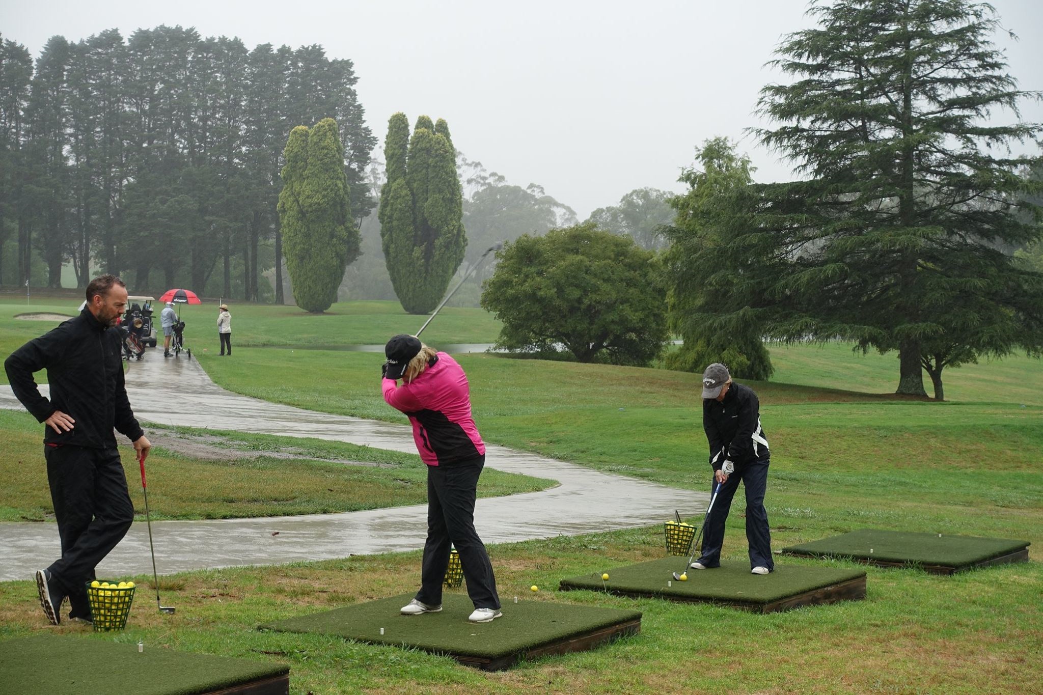 on the tee golf school 2000.jpg