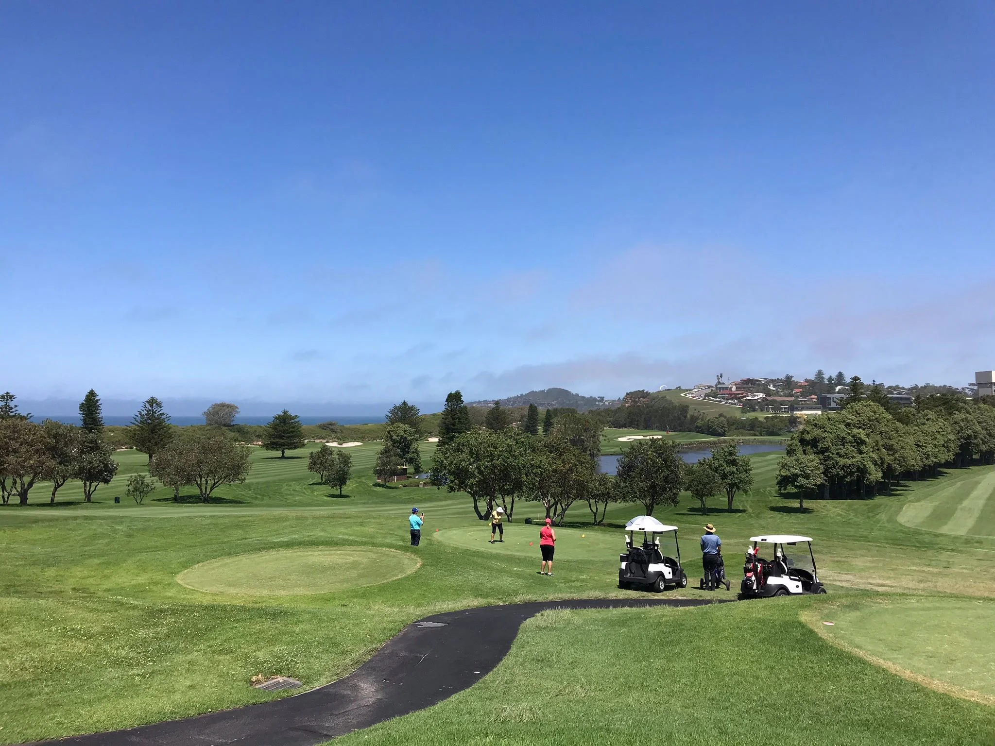 On the tee Simon Deep Oct18 100.jpg