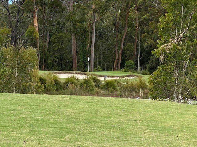 On The Tee at Pacific Dunes 02.jpg