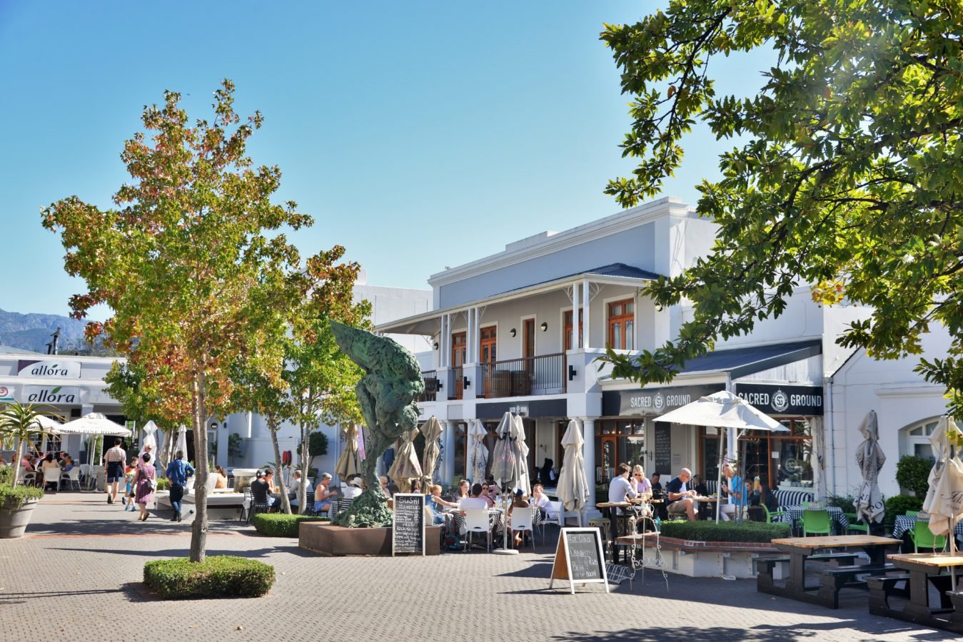 LE-FRANSCHHOEK-APRIL-2019-103-1349x900.jpg