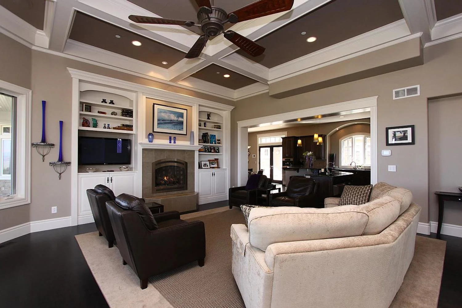 familyroom_1200.jpg