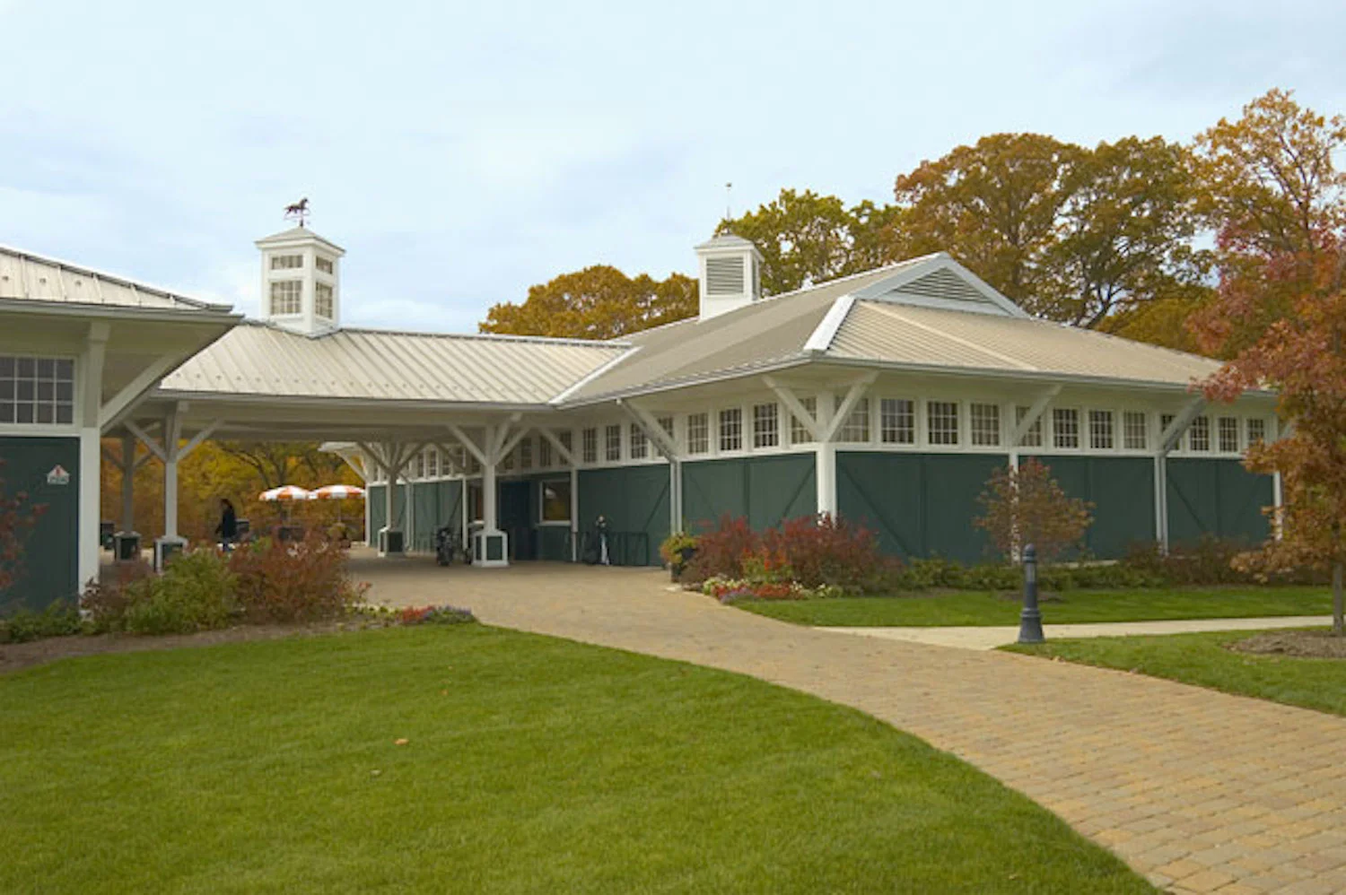 Charleston Springs Golf Clubhouse 01.jpg