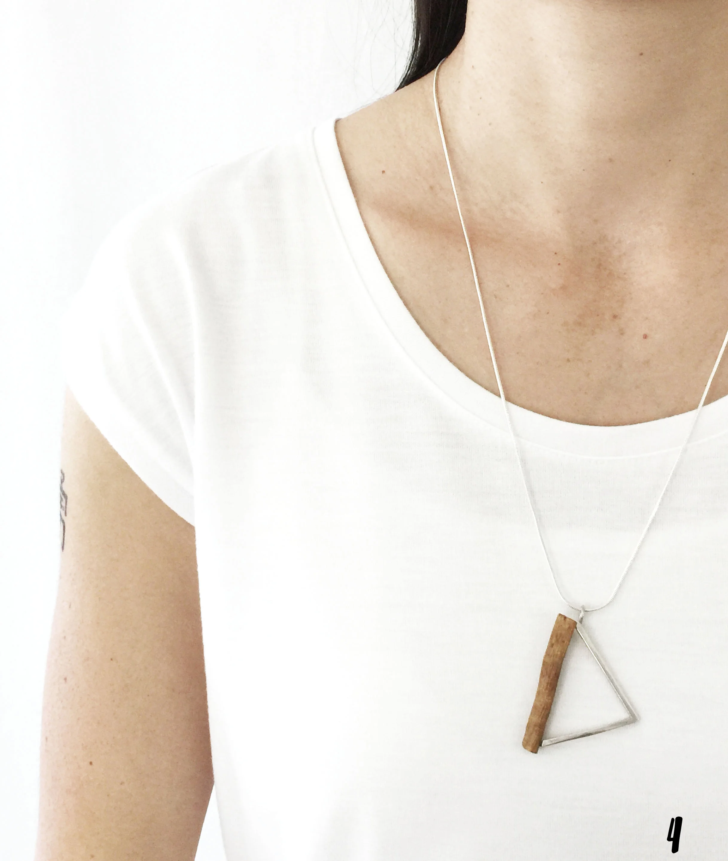 Rootnecklacemodel.jpg