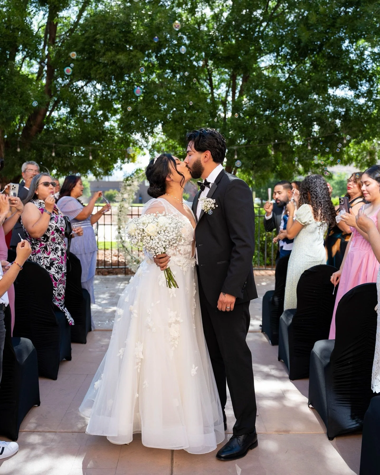 Cheers to more intimate weddings in 2026! 💍

Oh and more bubble exits! 🫧

#intimatewedding #utahweddingphotographer #utahweddings #christianweddings