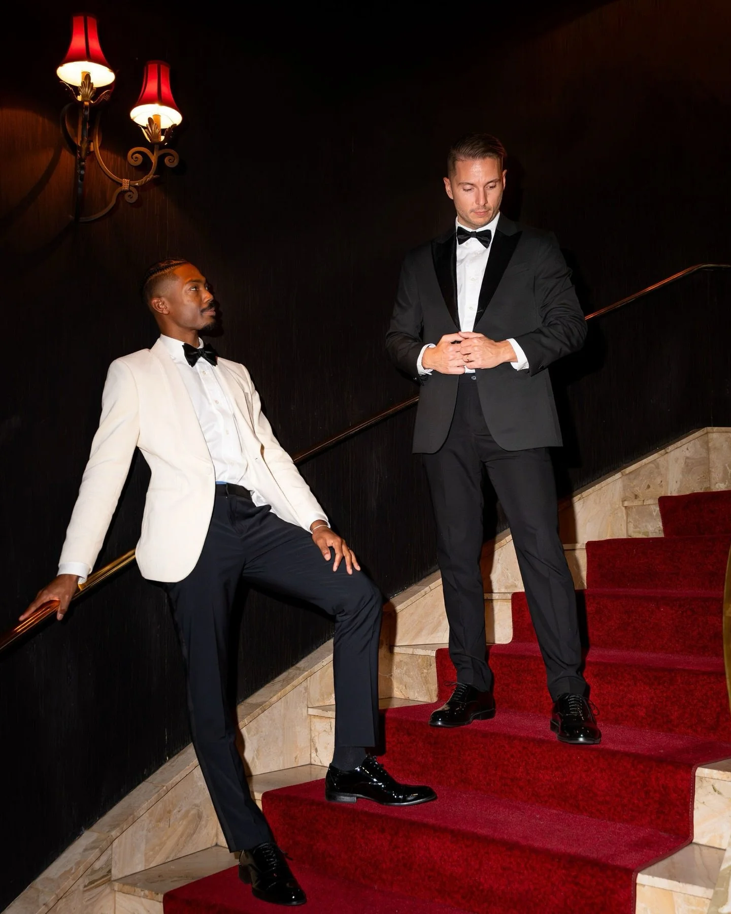 Rings, vows, &amp; immaculate vibes 🪩

Associate shot for @katelynfayephoto

#lasvegas #vegaselopement #vegaselopementphotographer #vegas #gayweddings