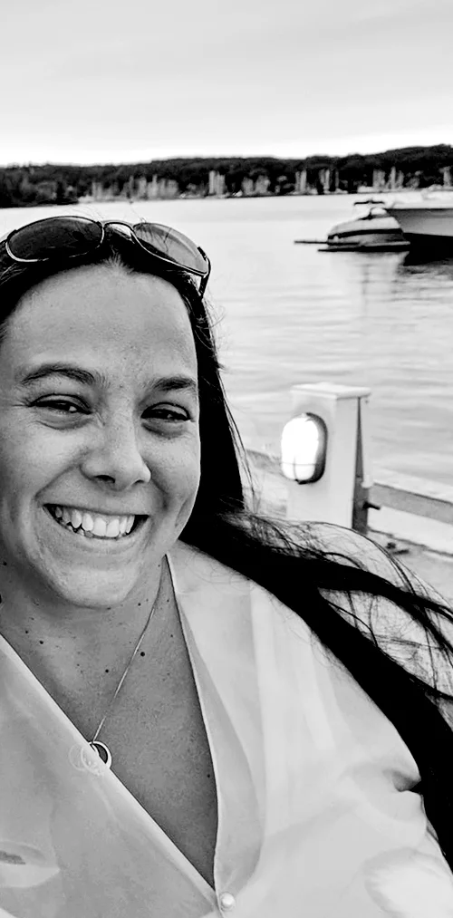 Mel by the Bay BW.jpg