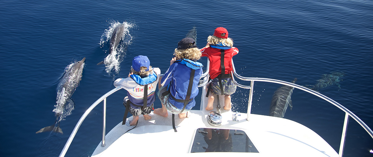 Boating-with-kids_small.jpg