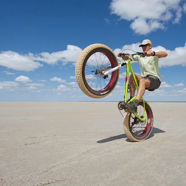 Still a kid on his @saltedbikes - couldn't help pull a mono at Lake Eyre #fatbike #nevertoofat #lovetheoutdoors #cycling #mono #roadtrip #pitdoorsisfree #southaustralia