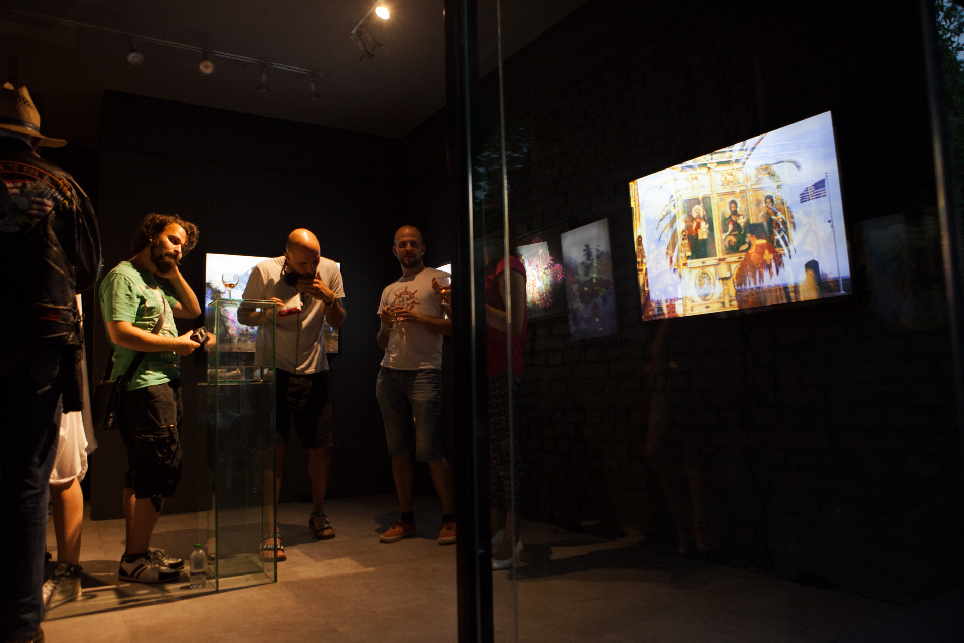 inelimental-opening-15.jpg
