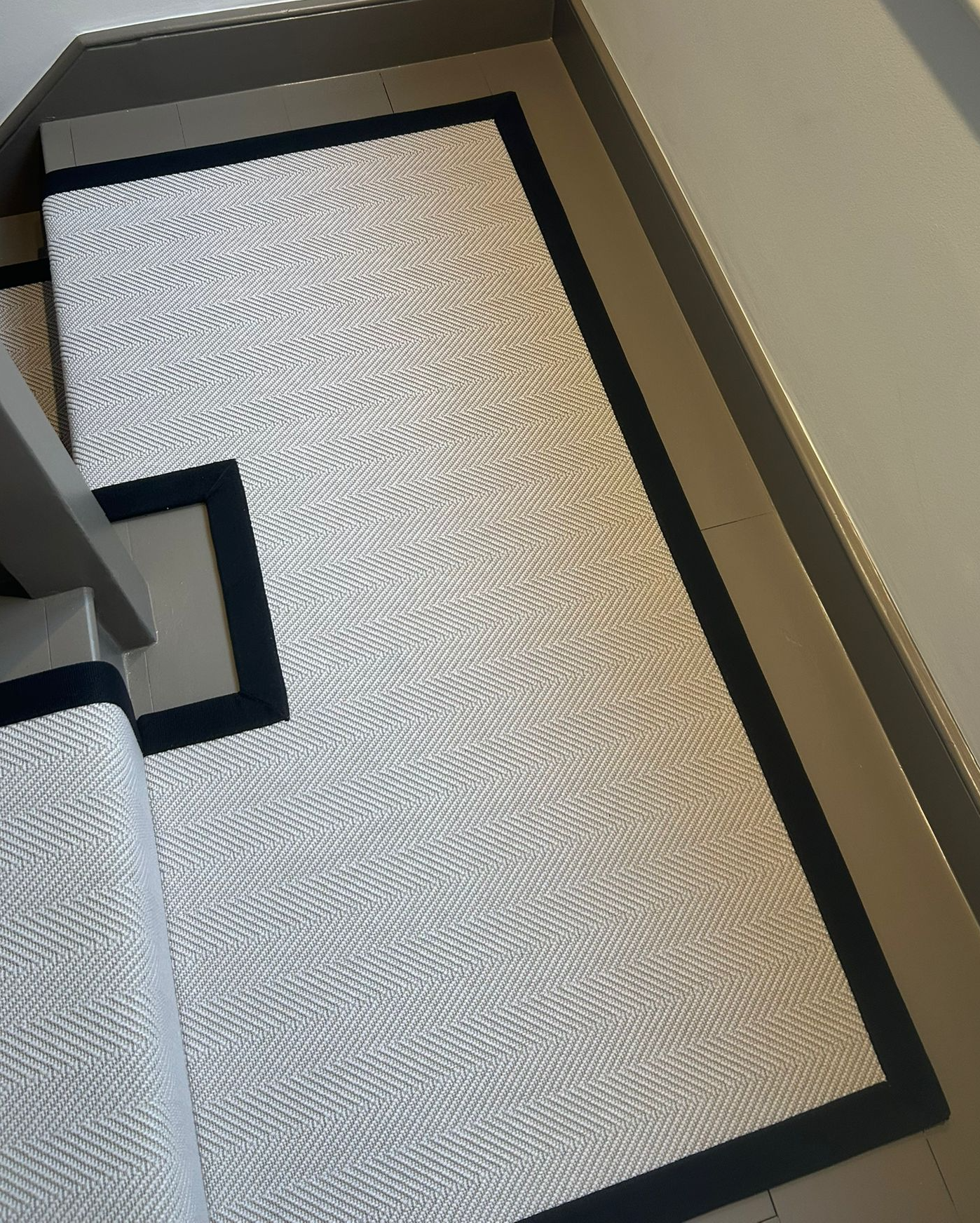 Herringbone Flatweave Stair Runner - 2.png