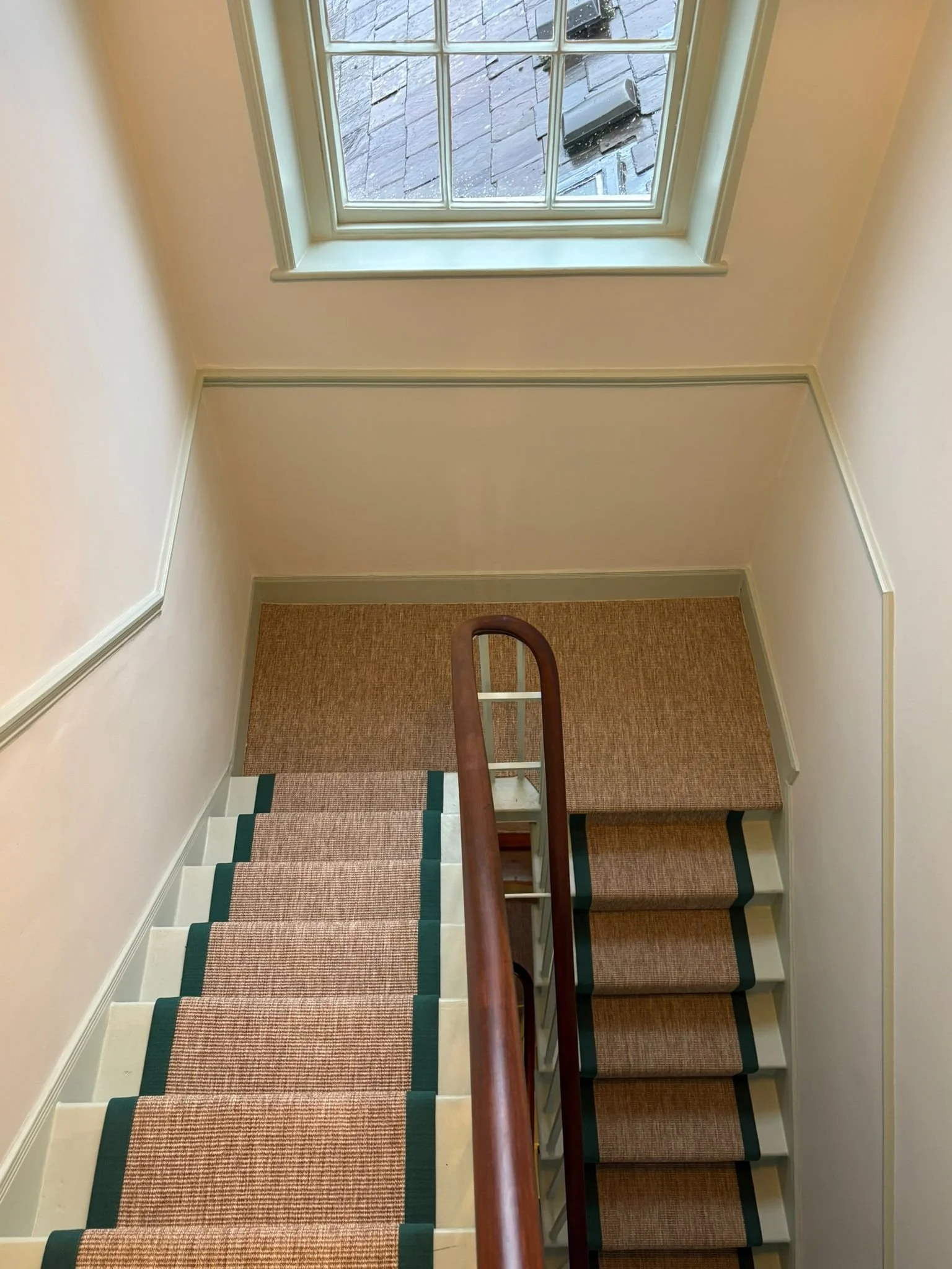 New England Contract - Hartford NC007 (Basketweave - Persian)