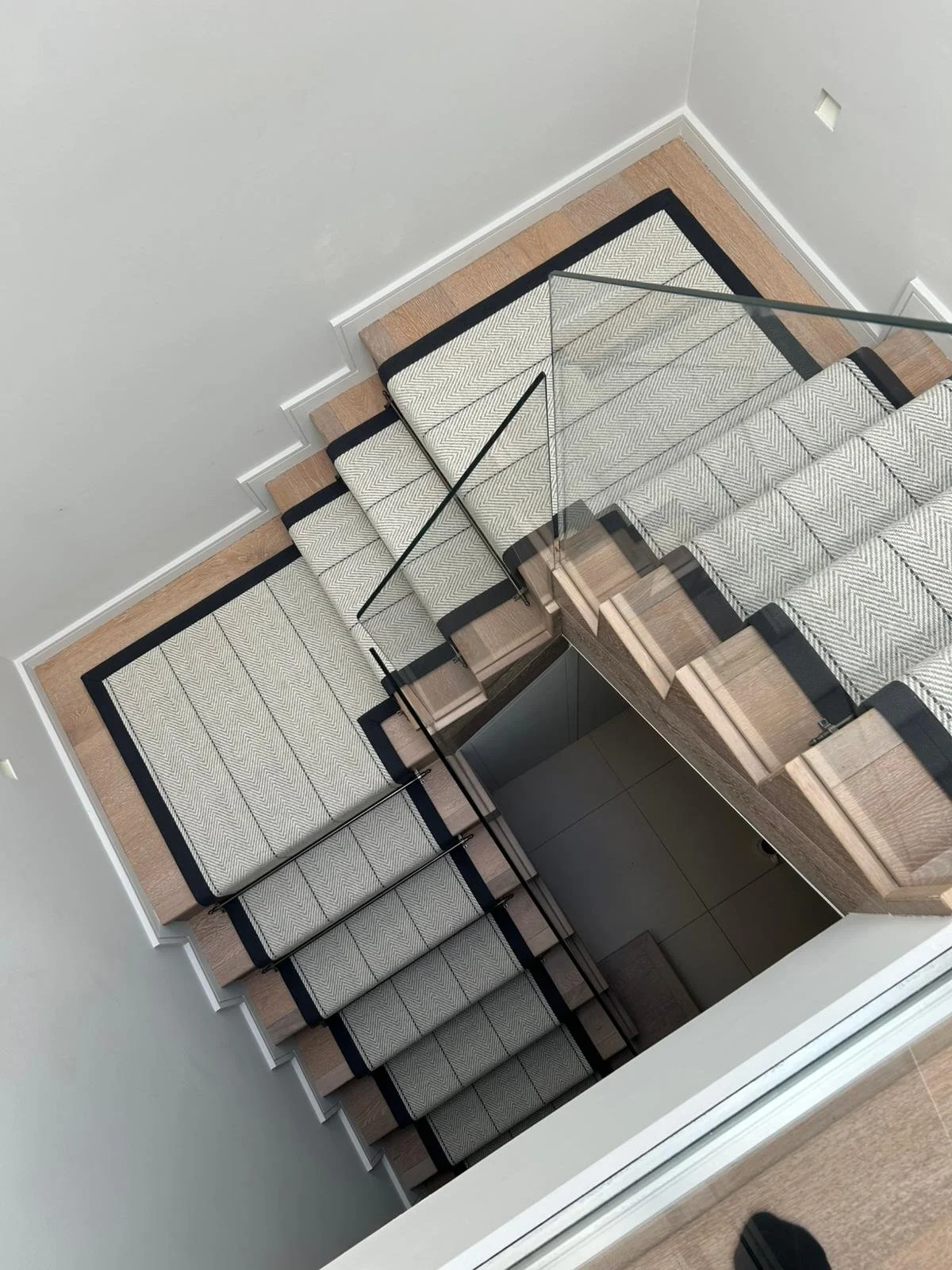 Chevron - Graphite (Basketweave - Falcon binding)