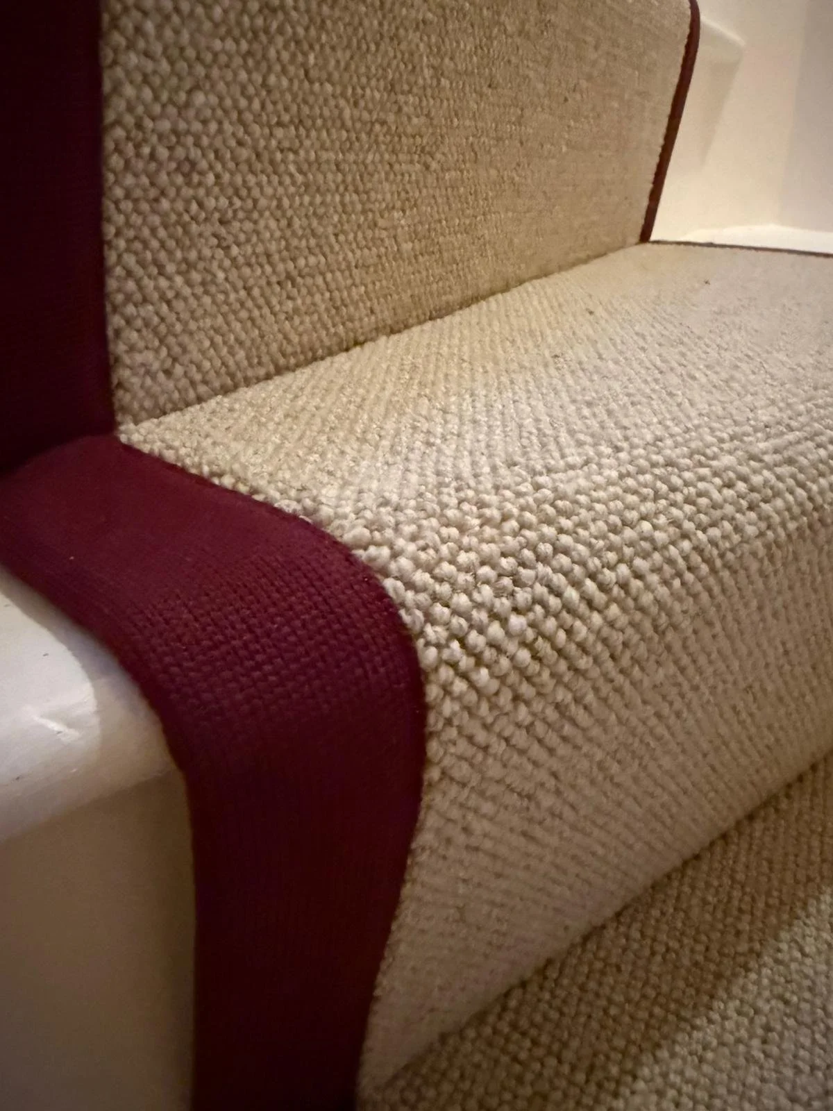 Fairisle - Shingle (Stocksfield - Burgundy)