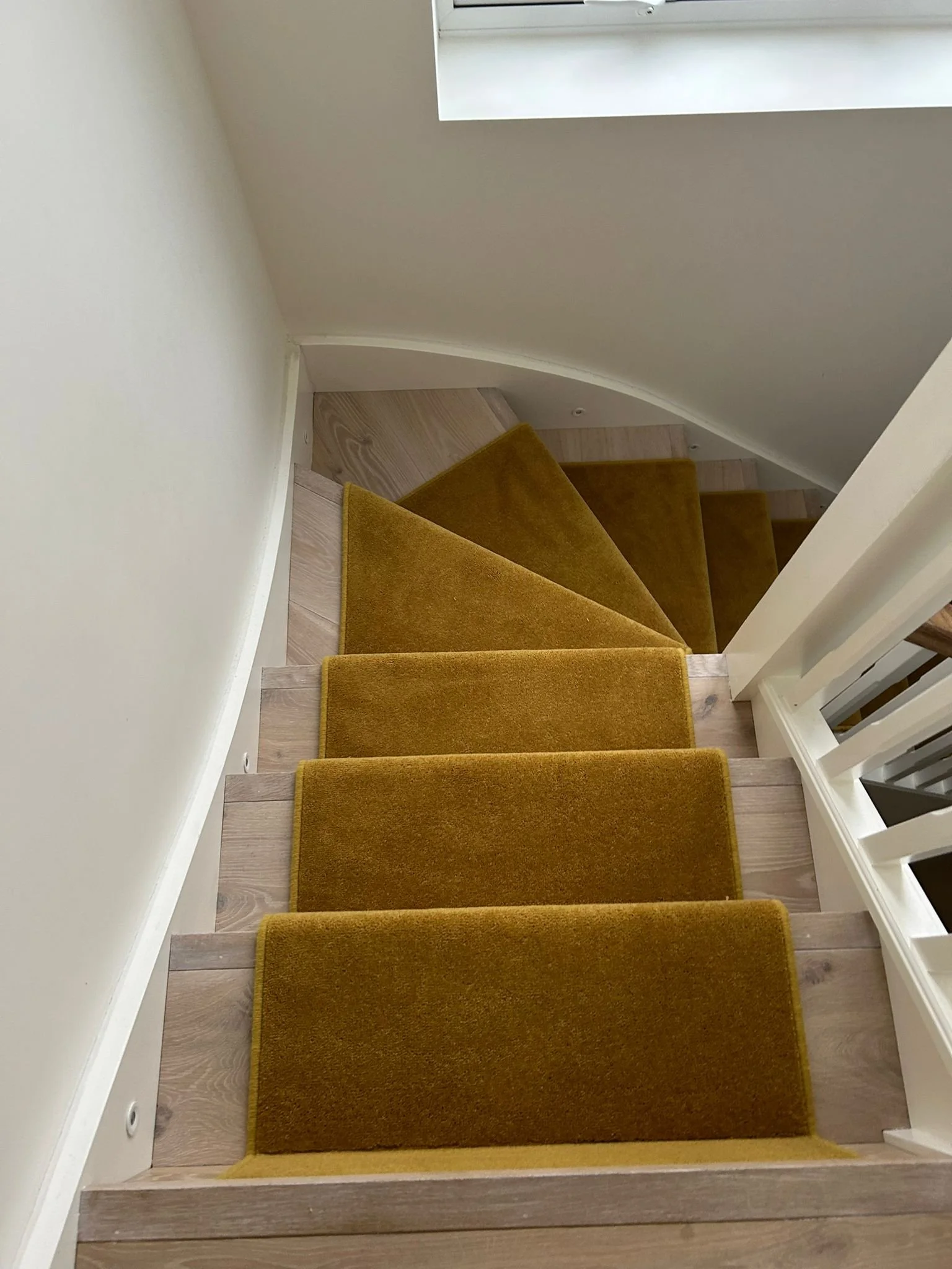 Ultima Twist - Jasper (Whipped edge)